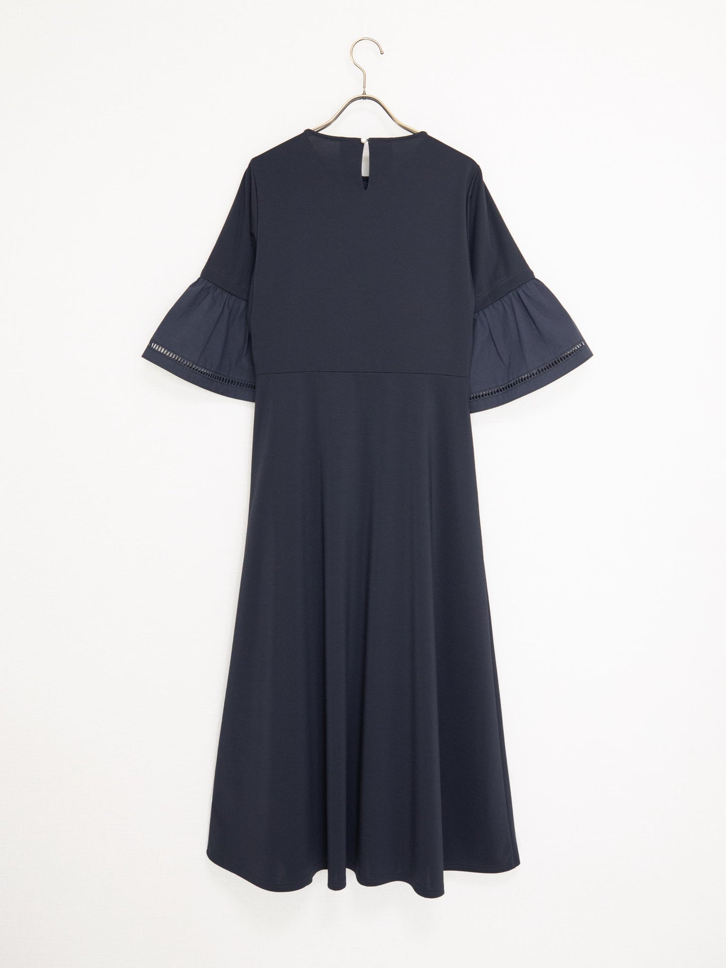 Hashigo Lace Sleeve Dress