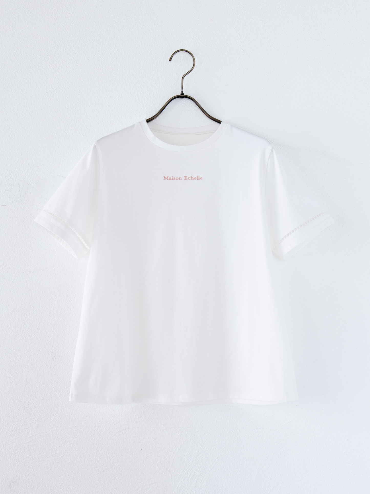 MEエンブロイダリーTシャツ