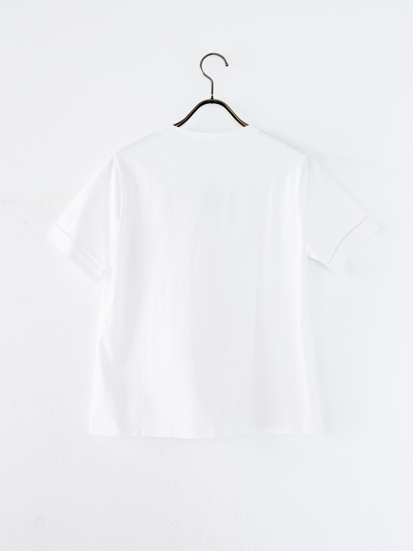MEエンブロイダリーTシャツ