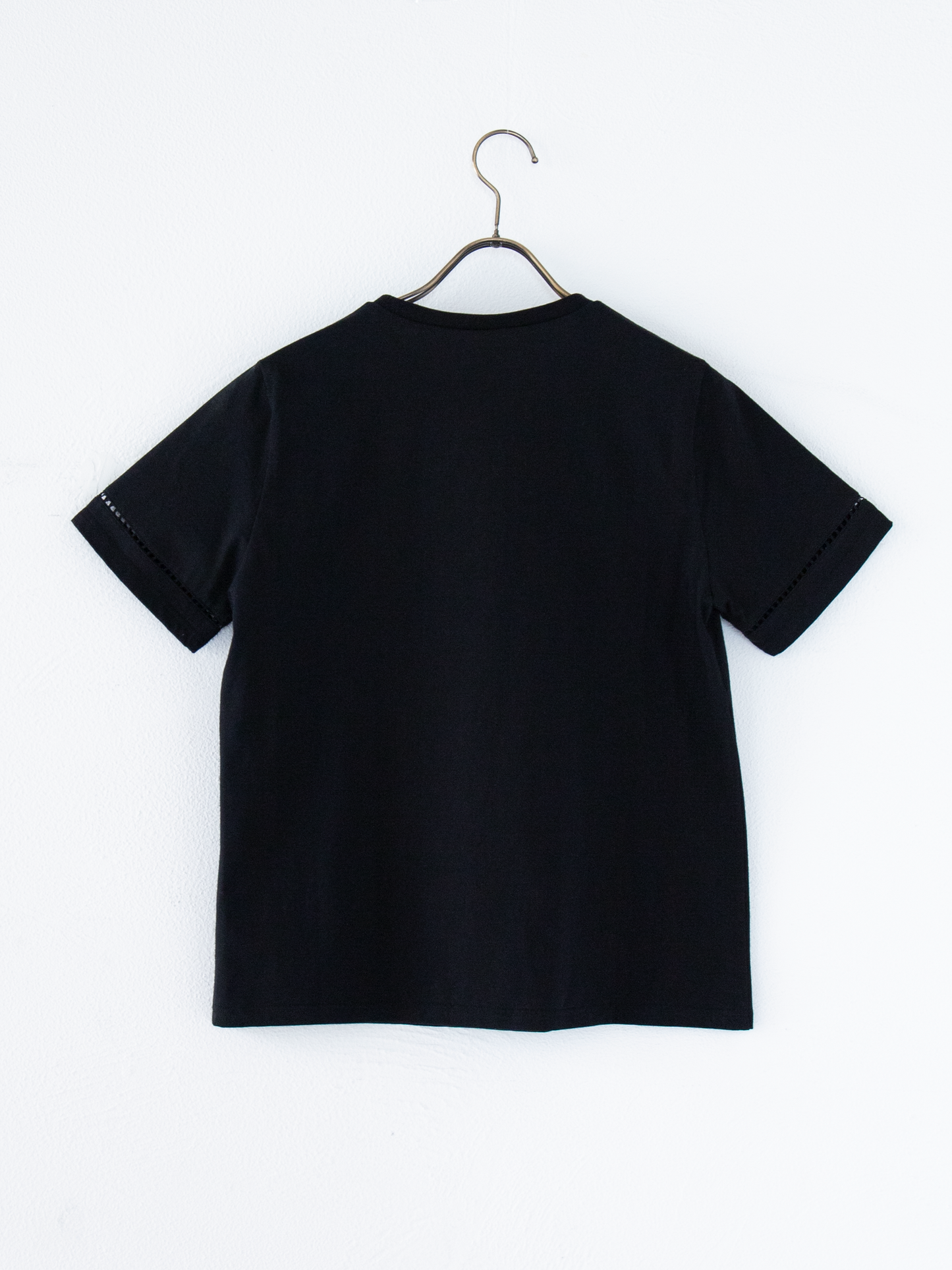 MEエンブロイダリーTシャツ