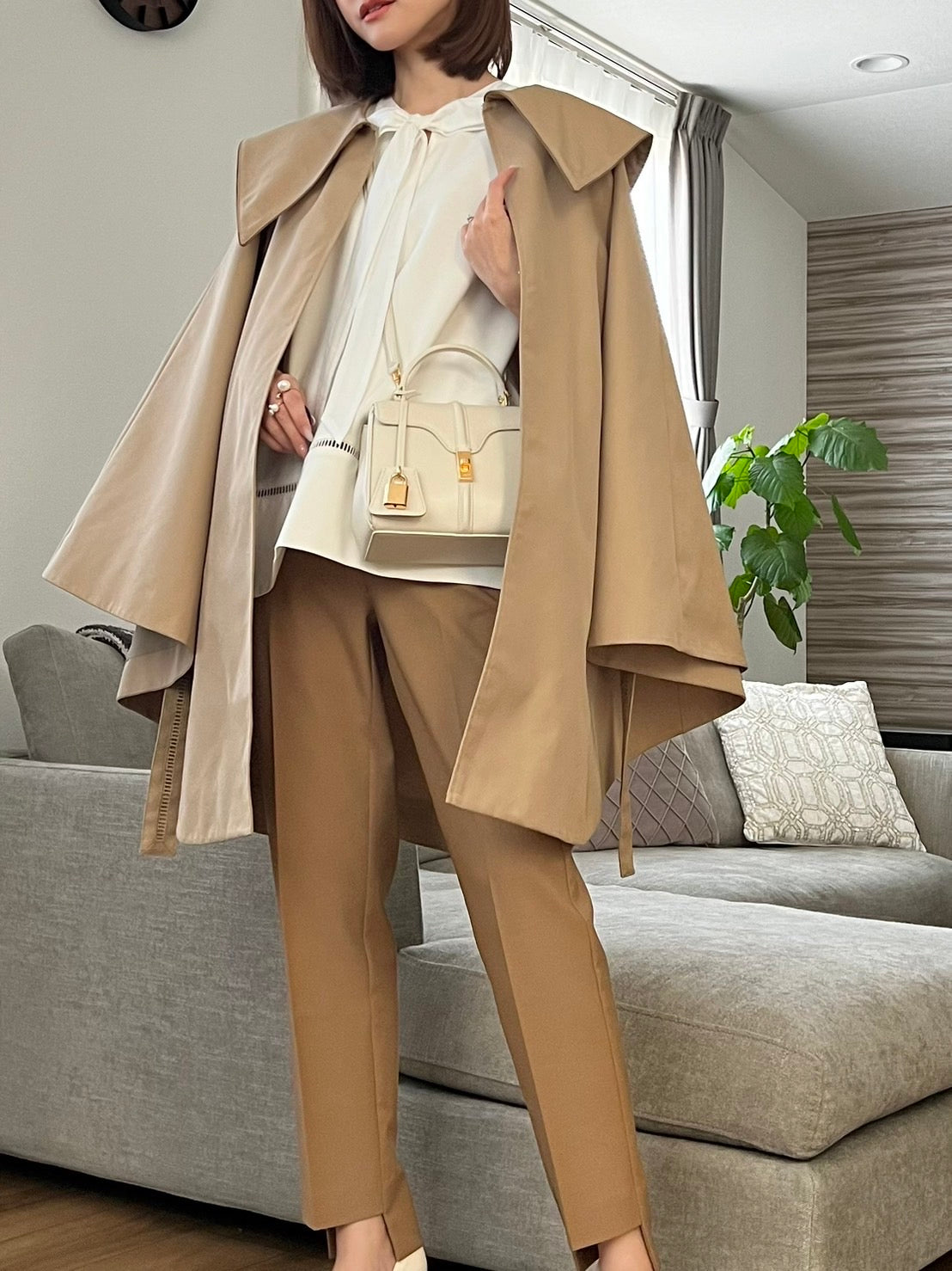 Pointed Big Collar Poncho Coat