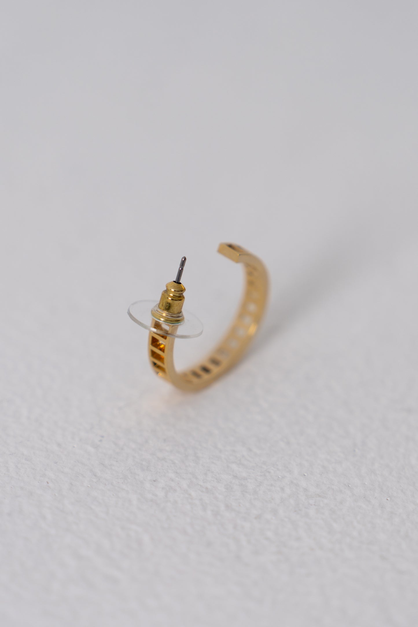 エシェルフープピアス / イヤリング