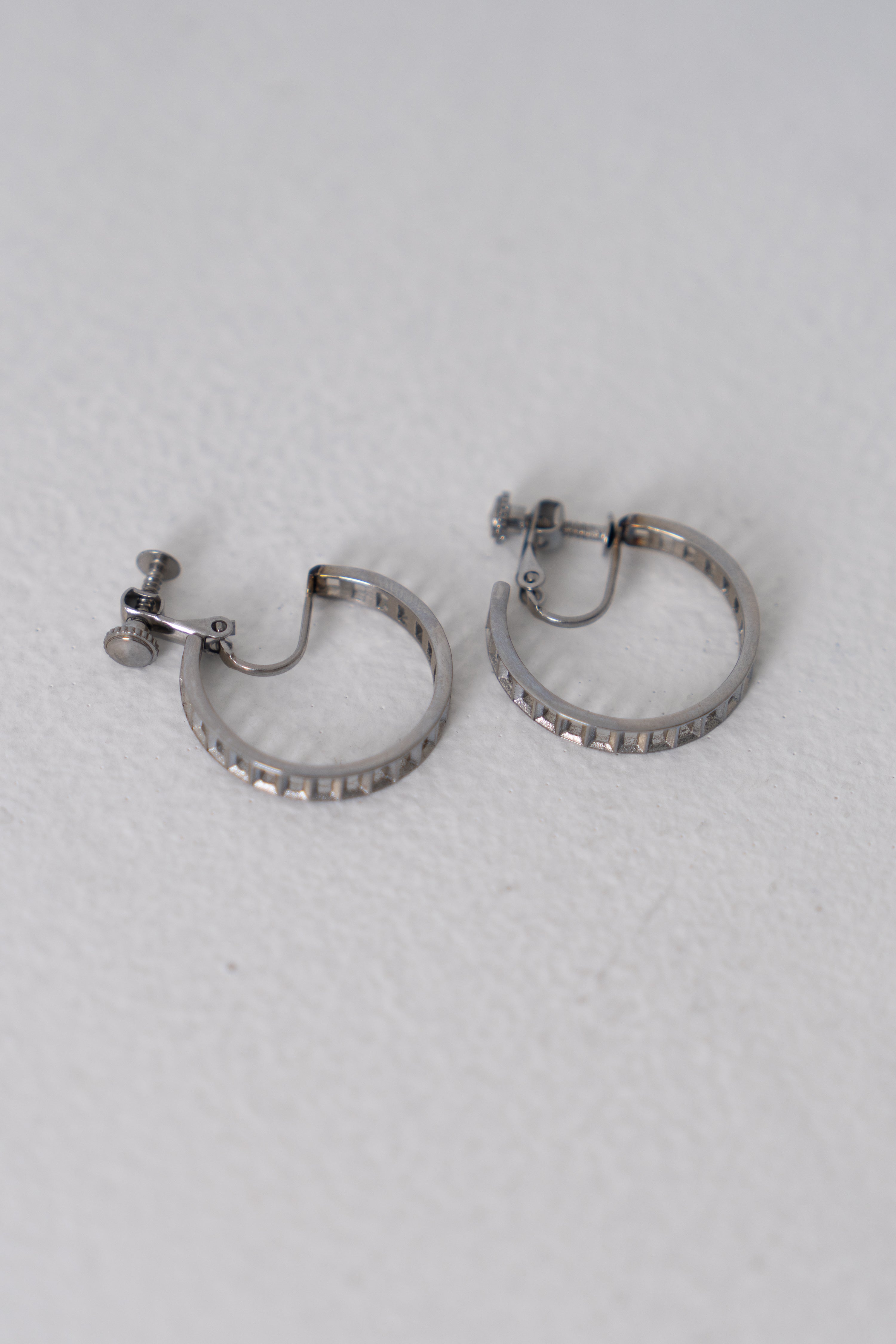 エシェルフープピアス / イヤリング – Maison Echelle
