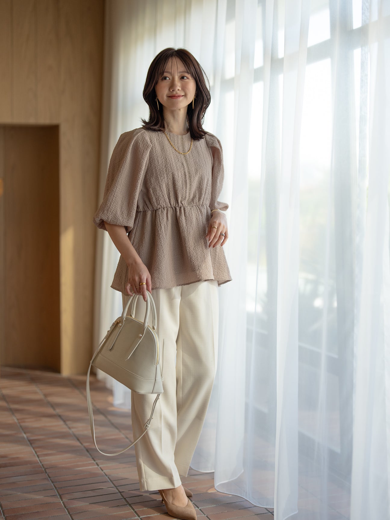 ストレッチリネンライクセミワイドパンツ【リサイクルポリエステル】