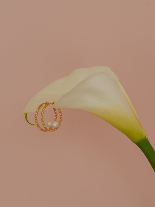 淡水パールツイストフープピアス / イヤリング