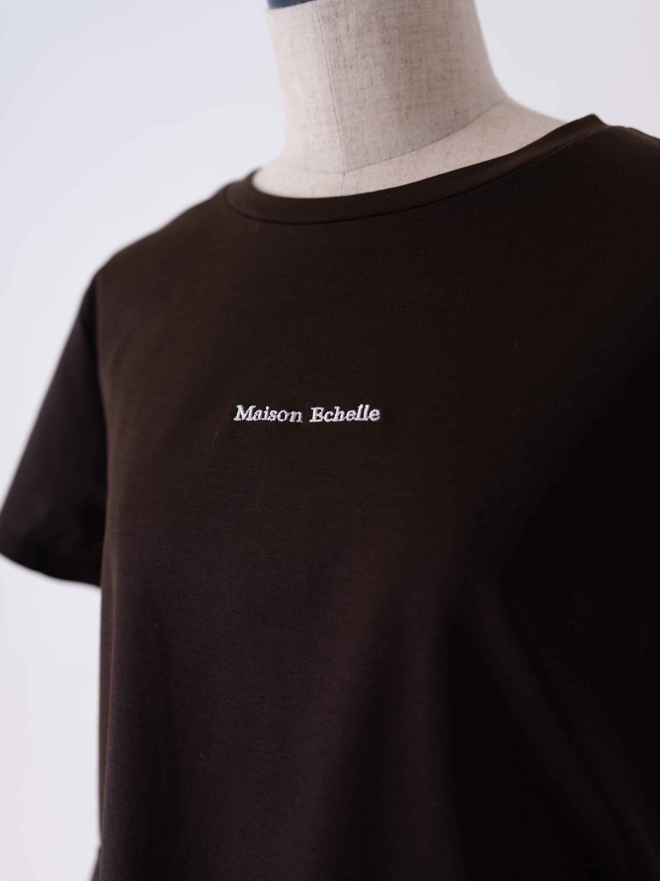 MEロゴペプラムT Lサイズ　メゾンエシェル MEロゴ ペプラムT – Maison Echelle