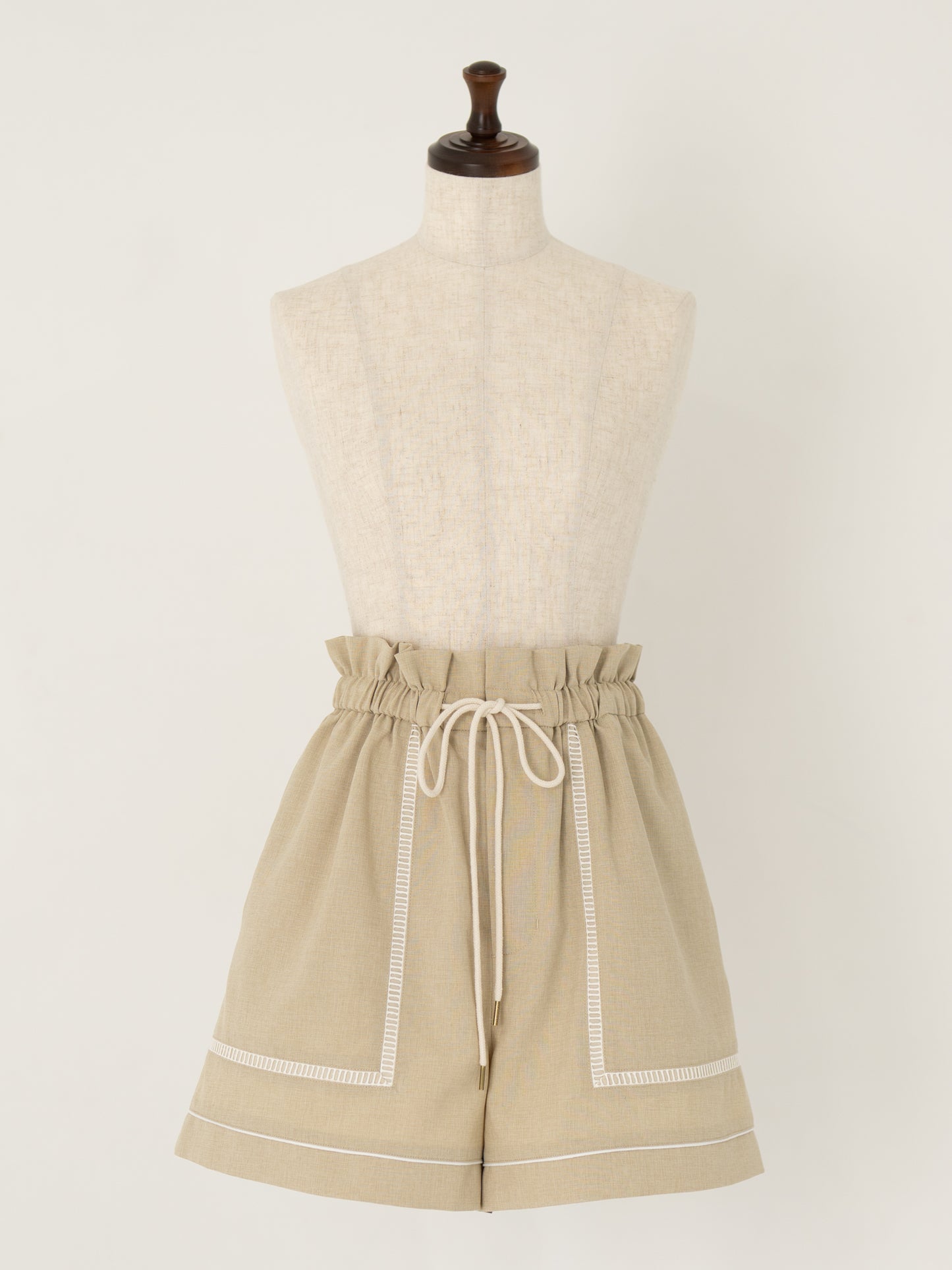 ハシゴレースリラックスショートパンツ【リサイクルポリエステル】