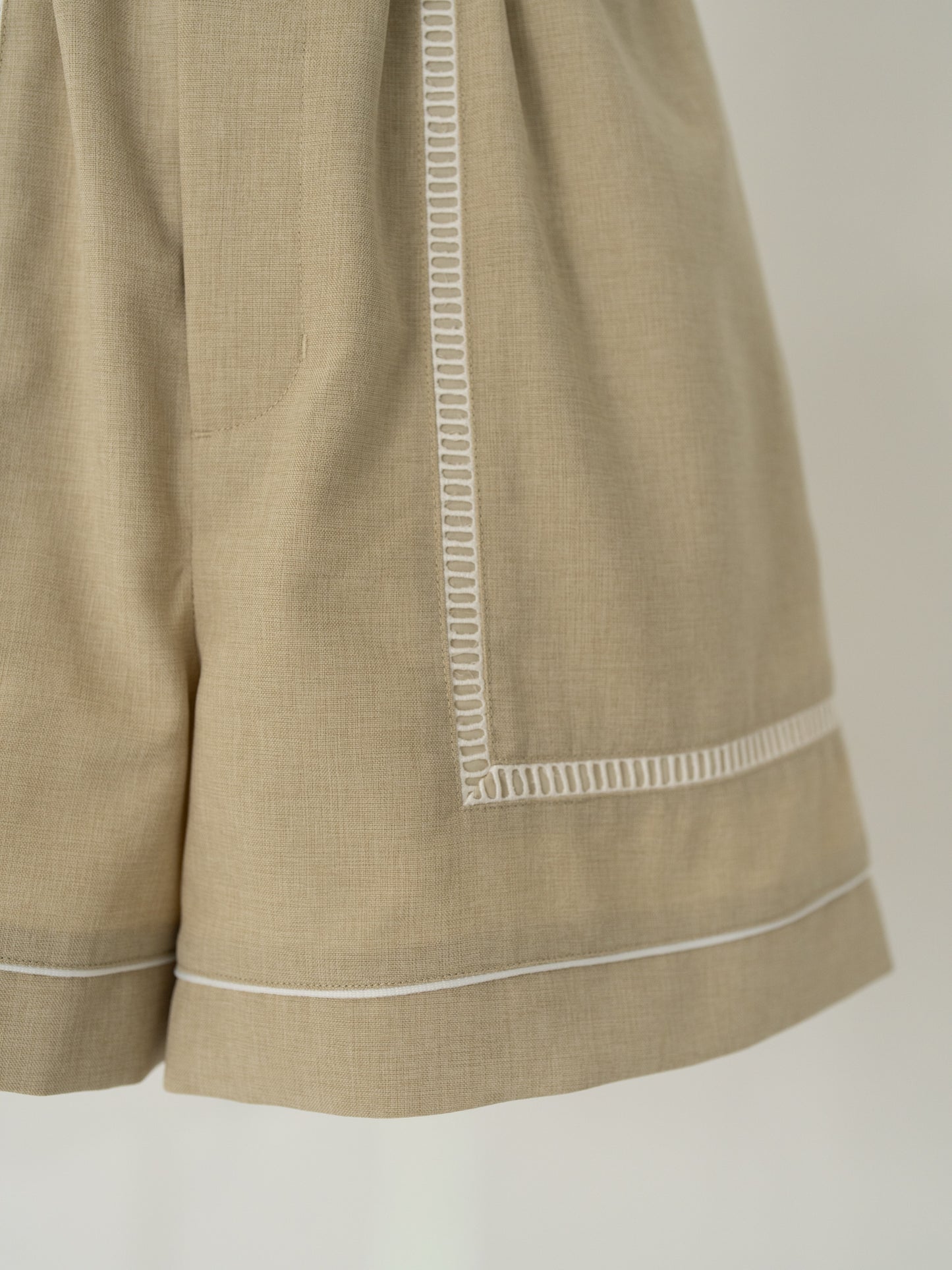 ハシゴレースリラックスショートパンツ【リサイクルポリエステル】