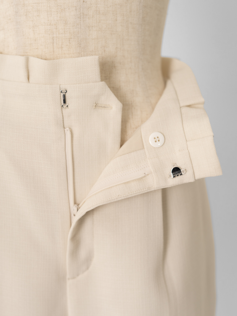 ストレッチリネンライクセミワイドパンツ【リサイクルポリエステル】