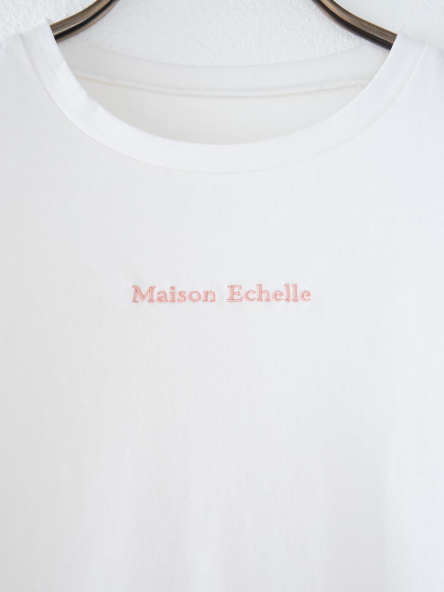 MEエンブロイダリーTシャツ – Maison Echelle