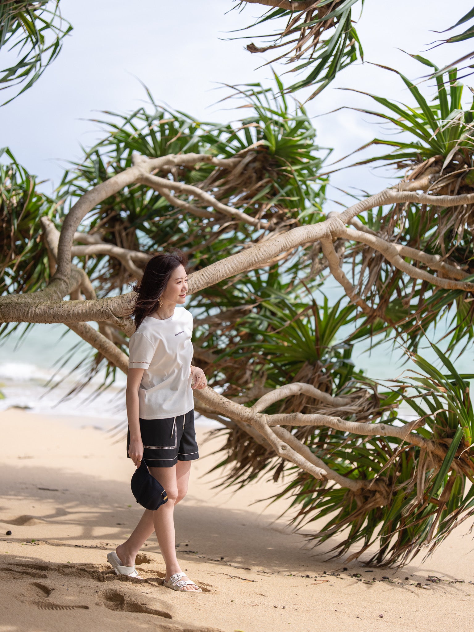 ハシゴレースリラックスショートパンツ【リサイクルポリエステル