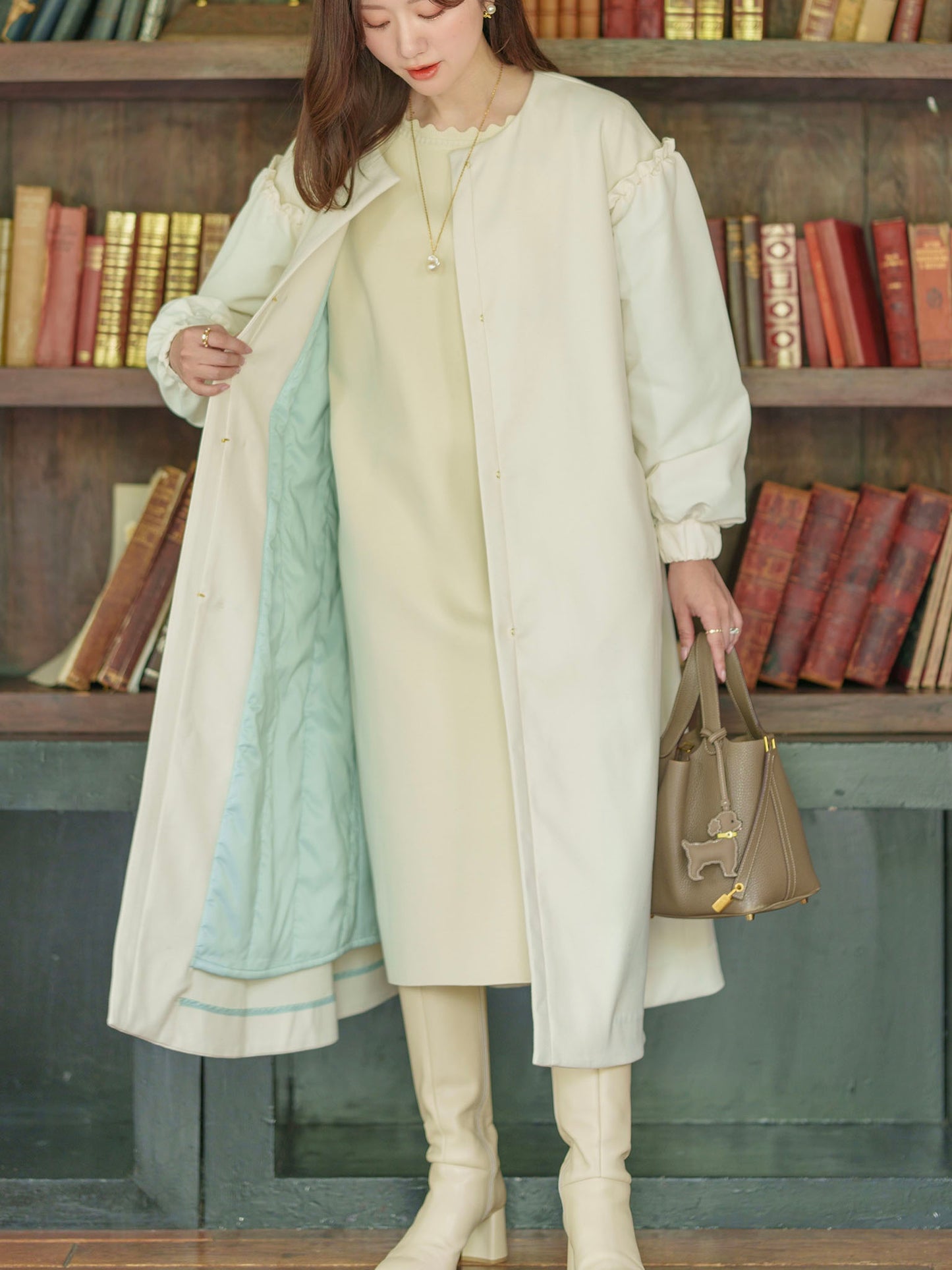 パフスリーブ中綿コート