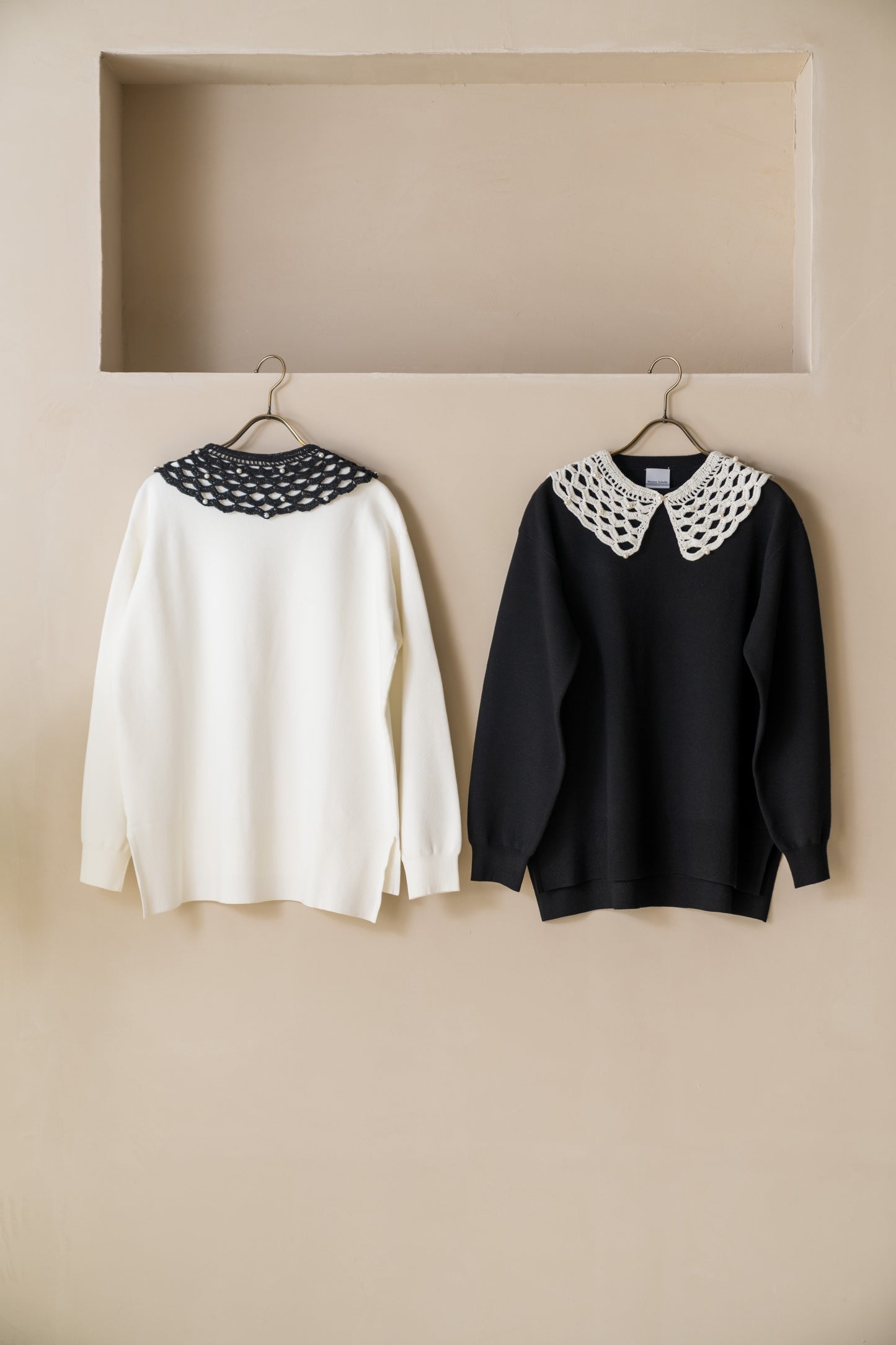 Pearl Collar ＋ Knit Pullover